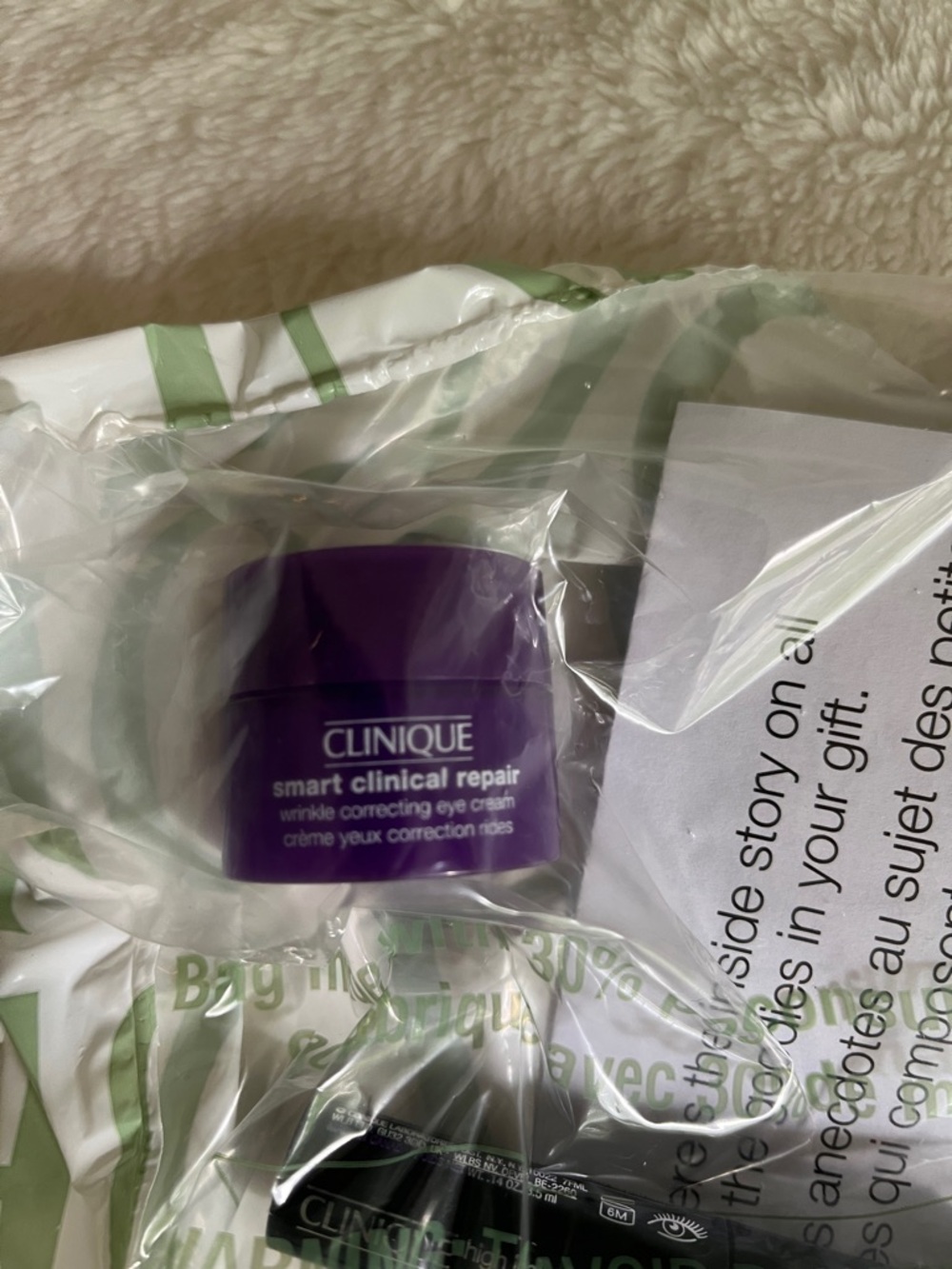 NWT CLINIQUE BEAUTY BUNDLE - Picture 2 of 8